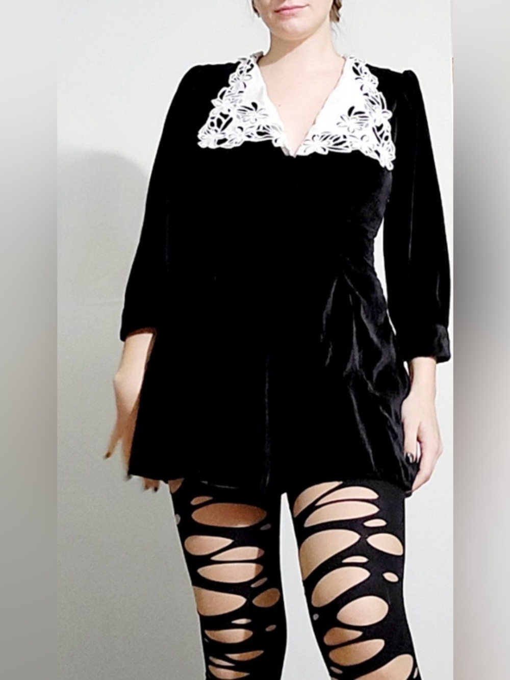 Urban Outfitters Black Marigold Velvet Lace Collar
Mini Dress